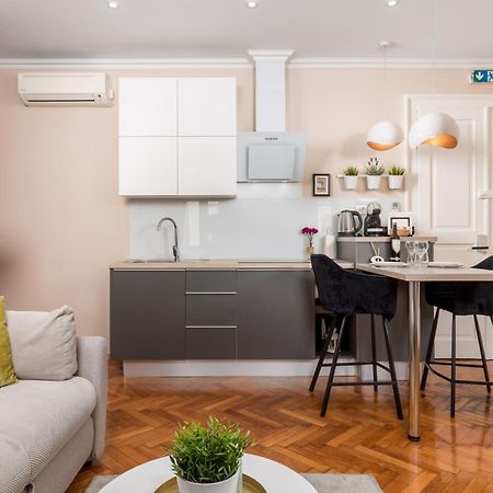 Apartments Neo غييكا المظهر الخارجي الصورة