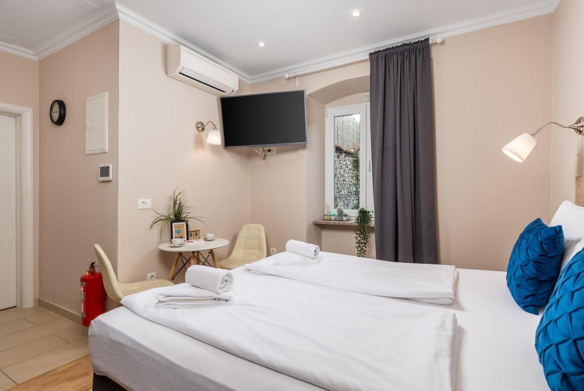 Apartments Neo غييكا المظهر الخارجي الصورة