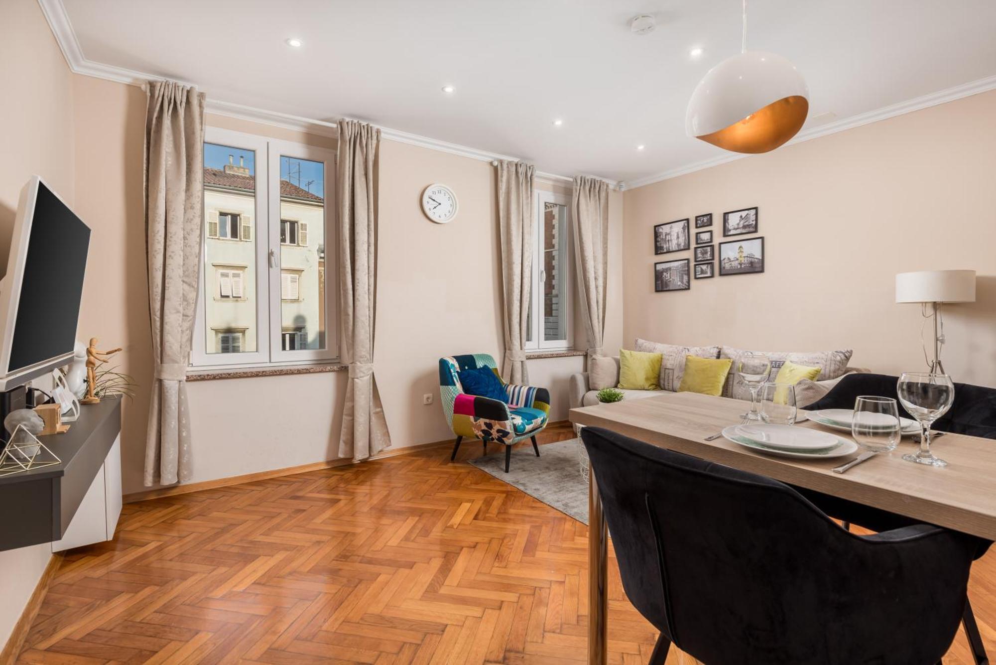 Apartments Neo غييكا المظهر الخارجي الصورة