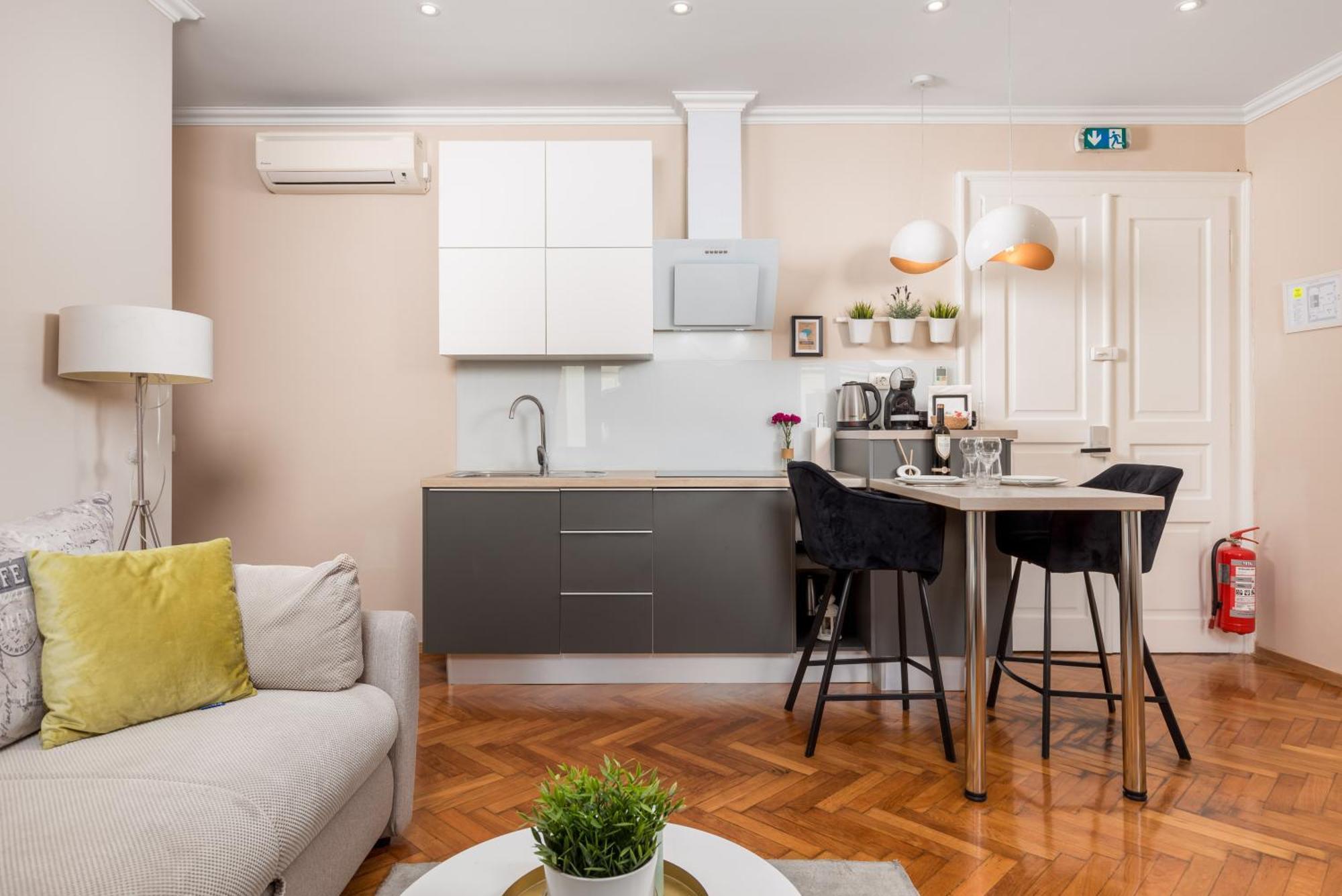 Apartments Neo غييكا المظهر الخارجي الصورة